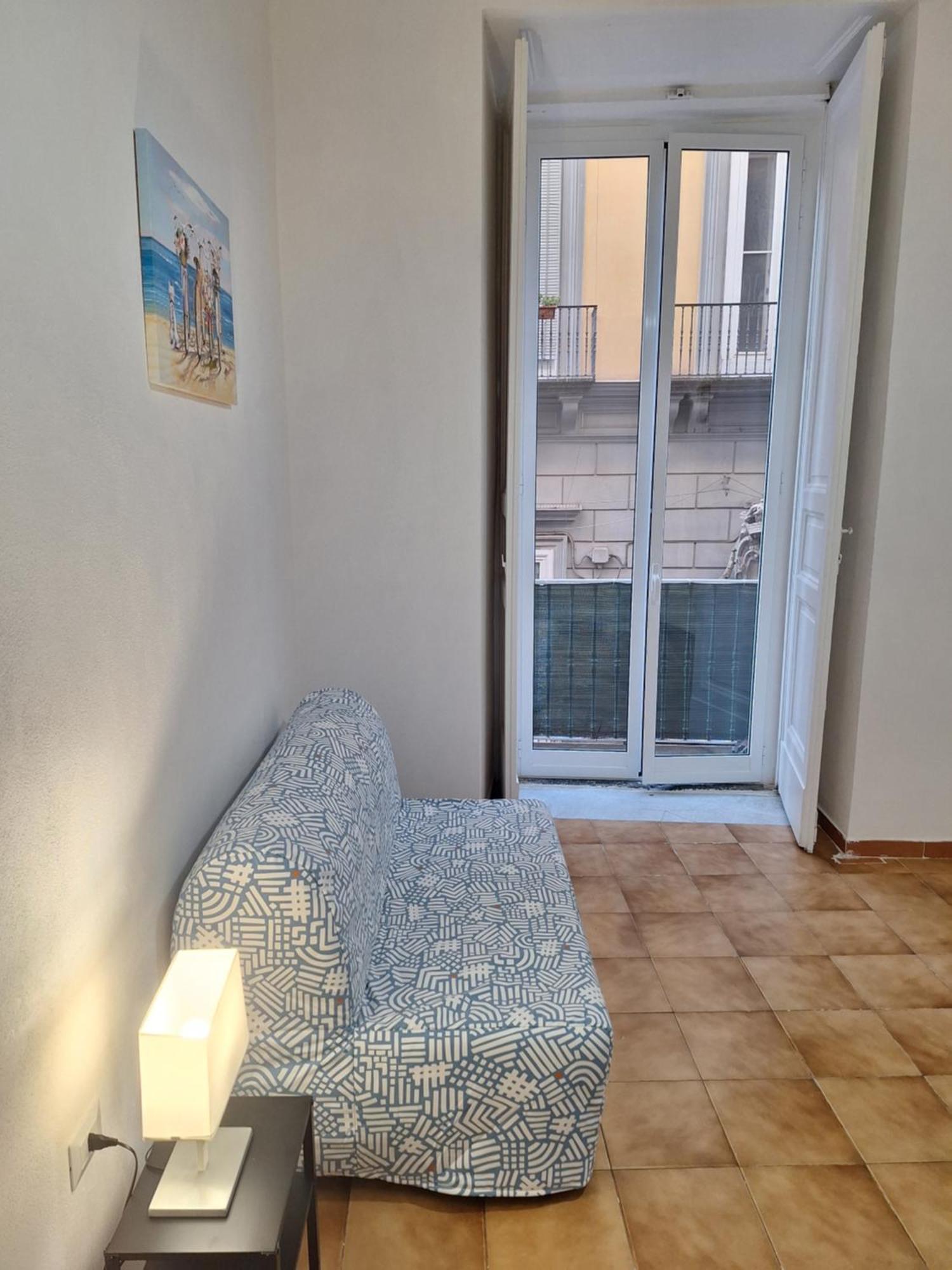 Donna Rita Apartment Наполи Екстериор снимка