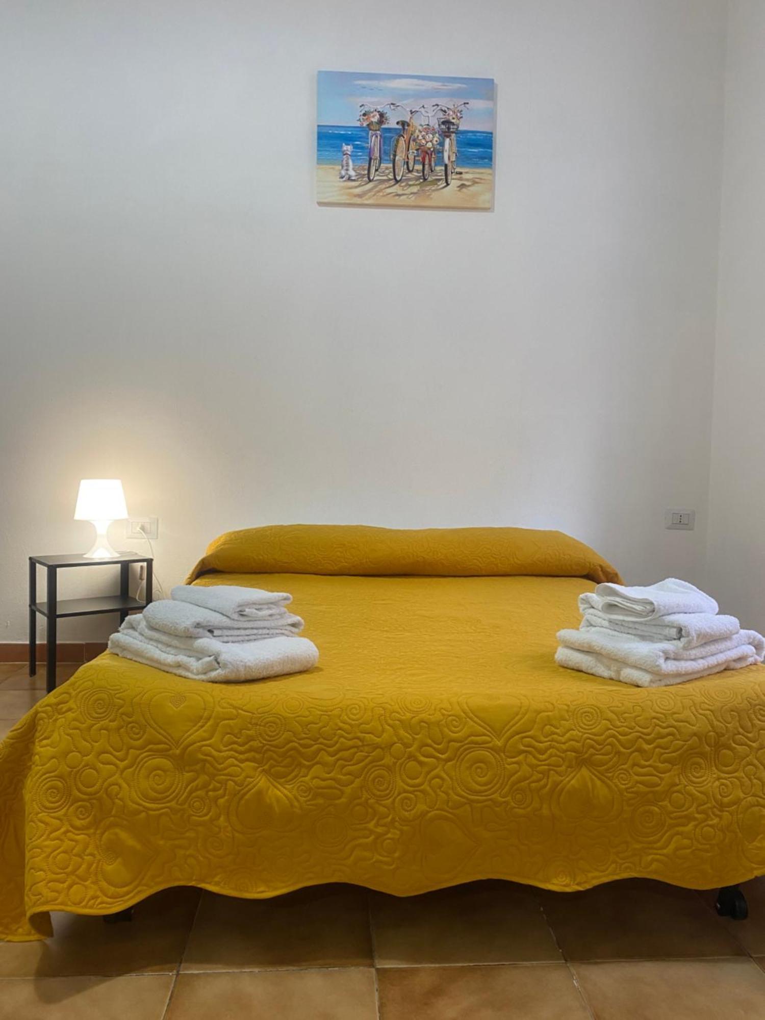 Donna Rita Apartment Наполи Екстериор снимка
